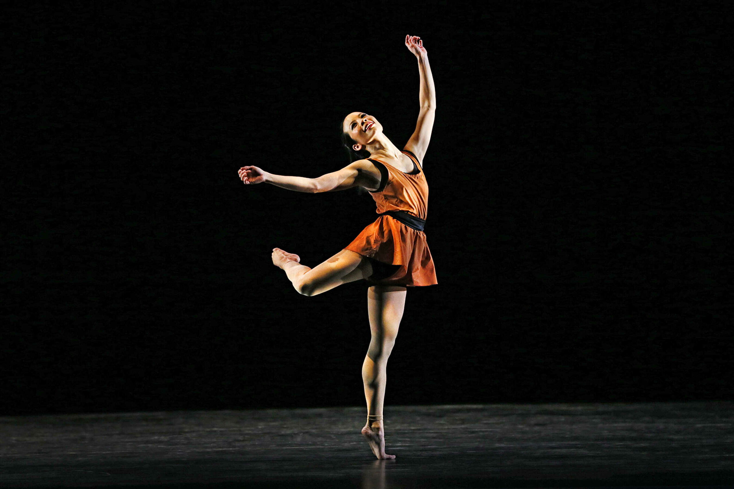 Madelyn Ho in Paul Taylor’s “Syzygy;” photo by Paul B. Goode